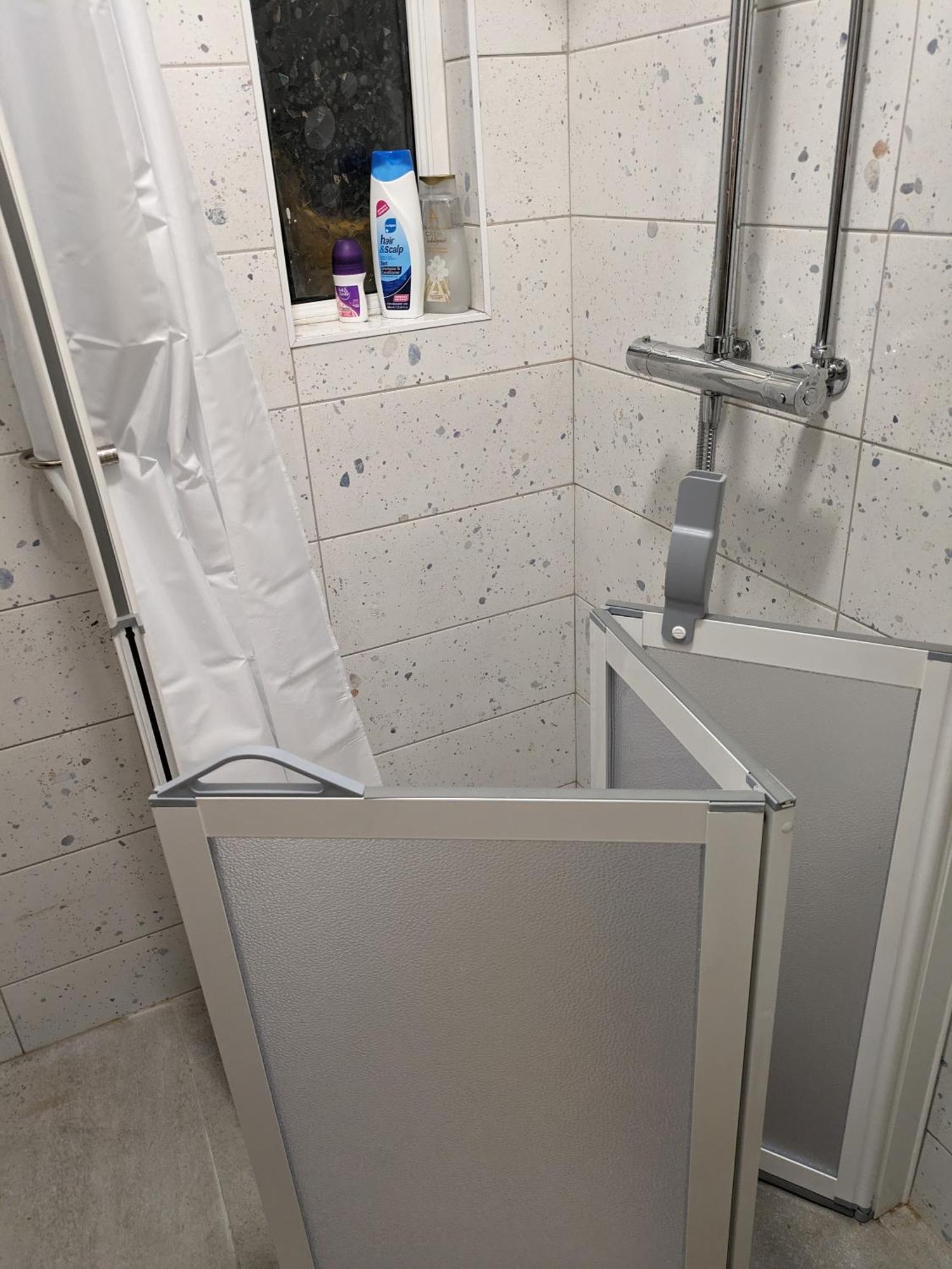 Maire Toireasa - Cosy Refurbished Property In The Gaeltacht Quarter Belfast Extérieur photo