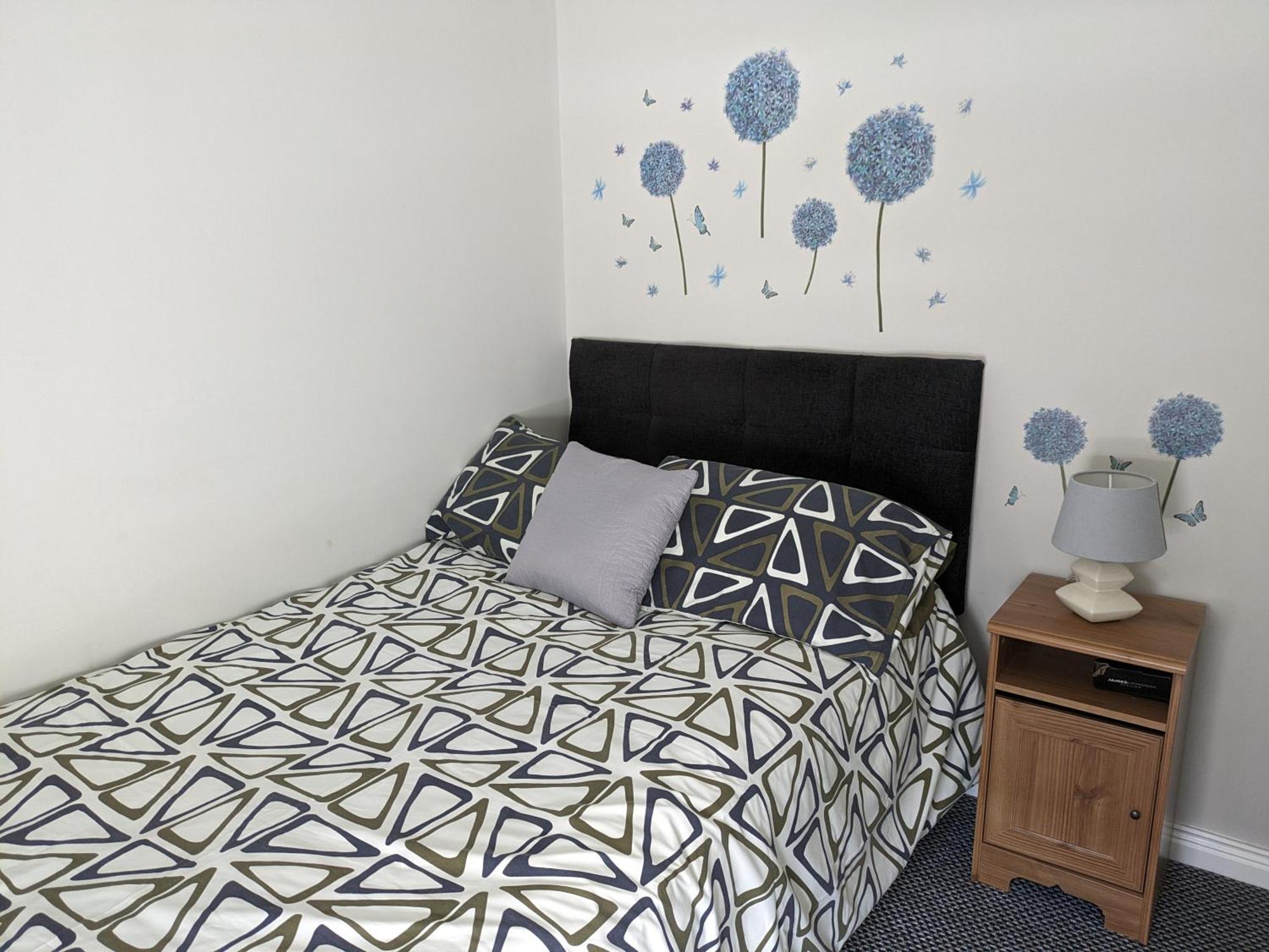 Maire Toireasa - Cosy Refurbished Property In The Gaeltacht Quarter Belfast Chambre photo